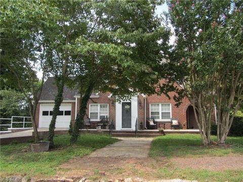 200 S 7th Ave, Mayodan, NC 27027 photo 2