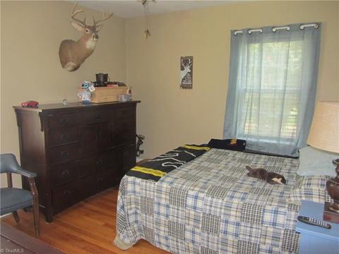 200 S 7th Ave, Mayodan, NC 27027 photo 13
