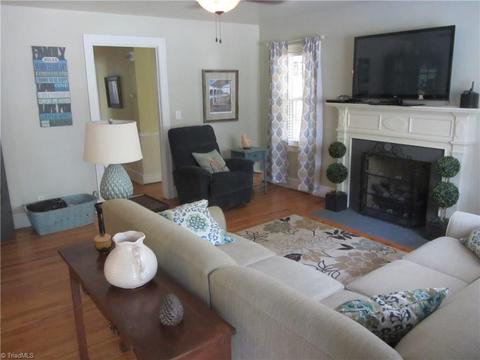 200 S 7th Ave, Mayodan, NC 27027 photo 5