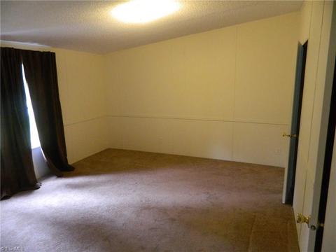 6536 Heathwood Dr, Trinity, NC 27370 photo 14