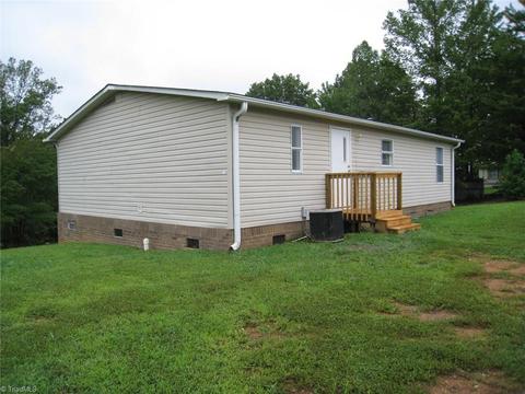 232 Wards Gap Rd, Cana, VA 24317 photo 4