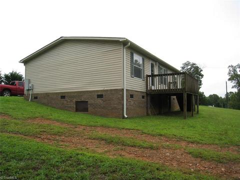 232 Wards Gap Rd, Cana, VA 24317 photo 2