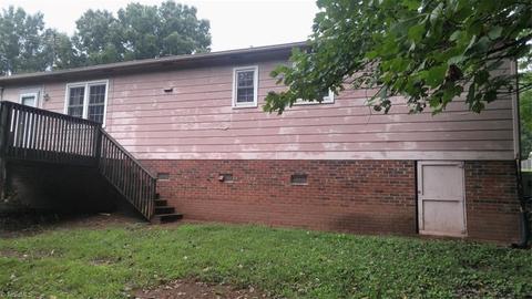 707 Roach St, Mayodan, NC 27027 photo 4