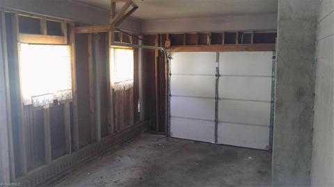 707 Roach St, Mayodan, NC 27027 photo 9