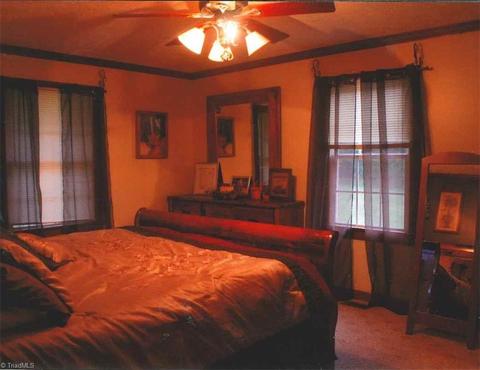 4050 E Pine St, Mount Airy, NC 27030 photo 17