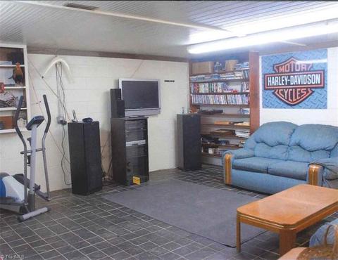 4050 E Pine St, Mount Airy, NC 27030 photo 29