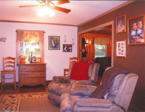 4050 E Pine St, Mount Airy, NC 27030 photo 14