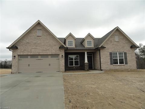 2830 Fallin Ct, High Point, NC 27262 photo 1