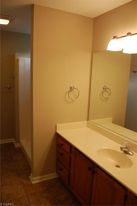 303 Stapleton Way, High Point, NC 27265 photo 18