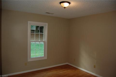 303 Stapleton Way, High Point, NC 27265 photo 14
