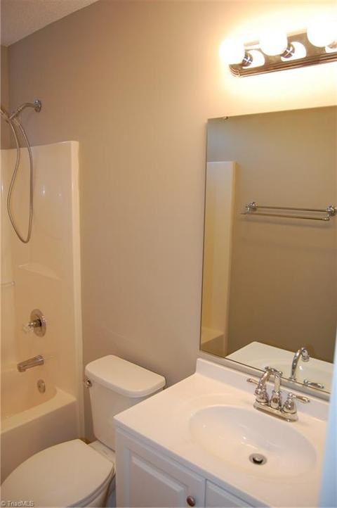 303 Stapleton Way, High Point, NC 27265 photo 13