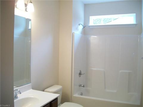 771 Forester Ct, High Point, NC 27265 photo 4