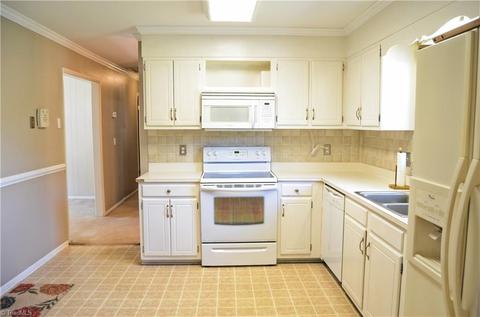 112 Ember Ct, King, NC 27021 photo 8