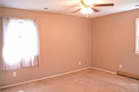 112 Ember Ct, King, NC 27021 photo 18