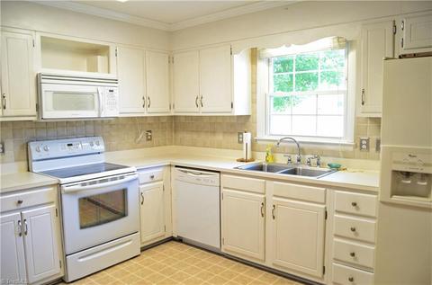 112 Ember Ct, King, NC 27021 photo 9