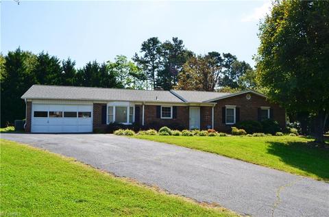 112 Ember Ct, King, NC 27021 photo 3