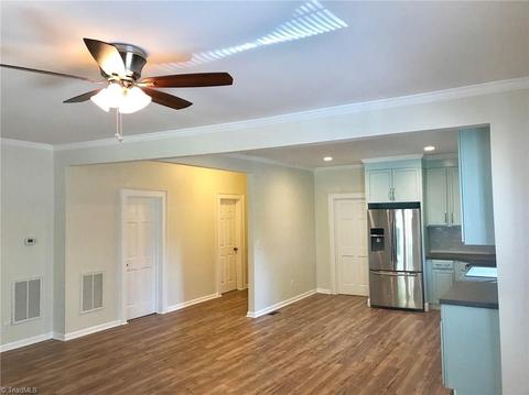 413 Walnut St, High Point, NC 27260 photo 7