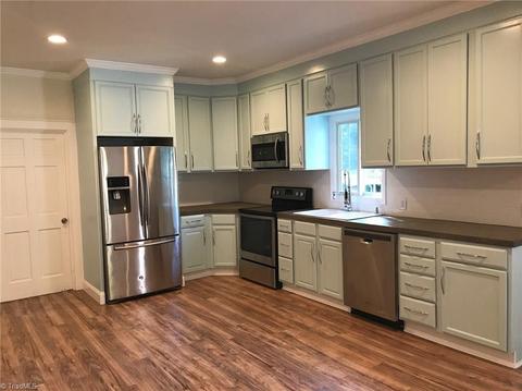 413 Walnut St, High Point, NC 27260 photo 8