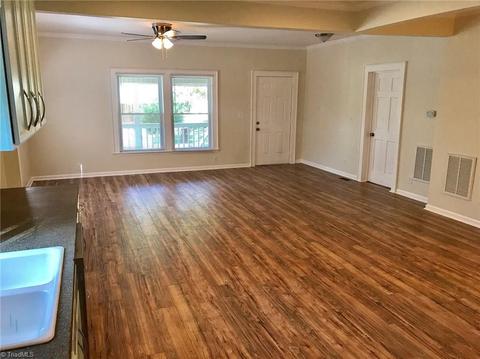 413 Walnut St, High Point, NC 27260 photo 3