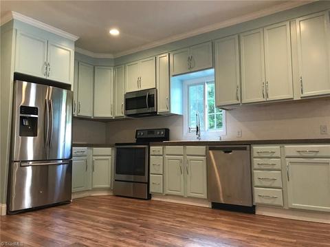 413 Walnut St, High Point, NC 27260 photo 9