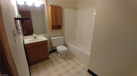 3446 Hillside Dr, High Point, NC 27265 photo 23