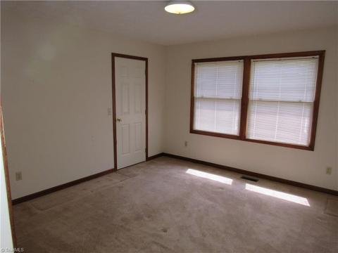 3446 Hillside Dr, High Point, NC 27265 photo 16