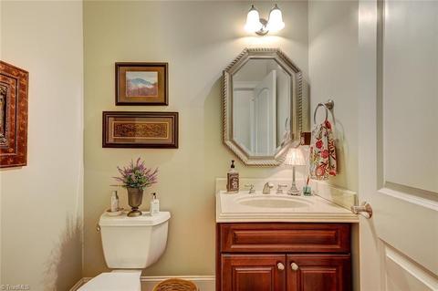 122 Augusta Pl, High Point, NC 27265 photo 12