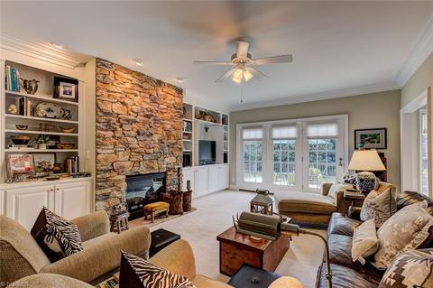 122 Augusta Pl, High Point, NC 27265 photo 5