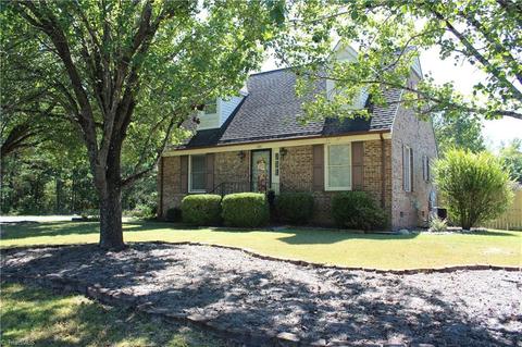 101 Oak Forest Ln, Trinity, NC 27370 photo 1