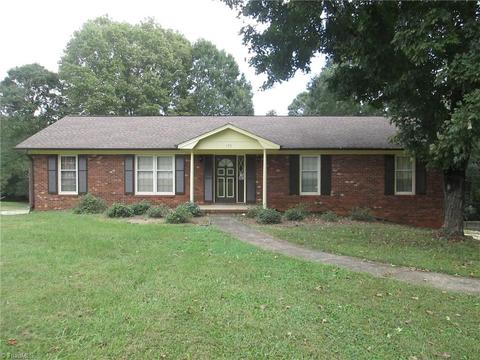 173 Barons Rd, Clemmons, NC 27012 photo 1