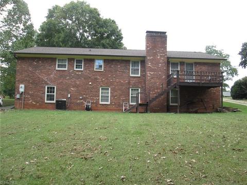 173 Barons Rd, Clemmons, NC 27012 photo 2