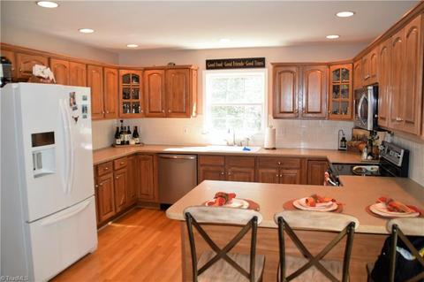108 Fox Brook Ct, King, NC 27021 photo 11