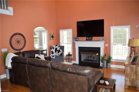 108 Fox Brook Ct, King, NC 27021 photo 14