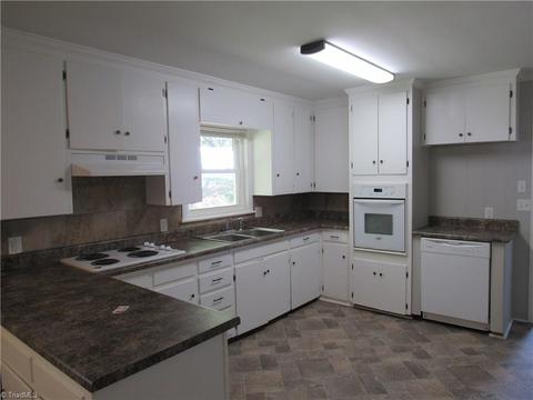 212 Pulliam St, King, NC 27021 photo 15