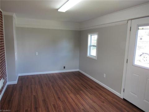212 Pulliam St, King, NC 27021 photo 8