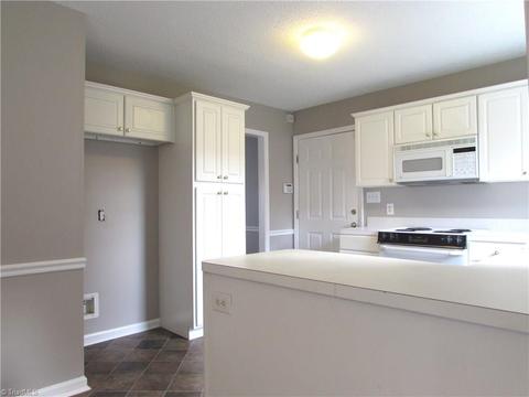 4113 Carroll Brook Rd, High Point, NC 27265 photo 10