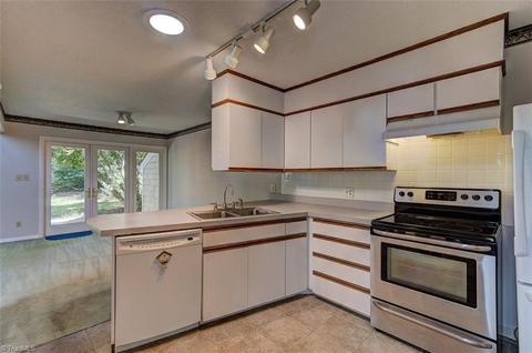 147 Golfview Dr, Bermuda Run, NC 27006 photo 13