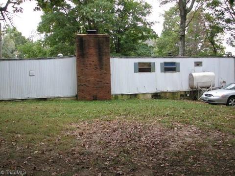 4905 Marlbrook Ct, Trinity, NC 27370 photo 2