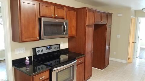 1237 Dovershire Pl, High Point, NC 27262 photo 8