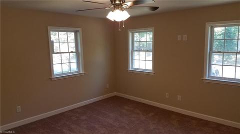 1237 Dovershire Pl, High Point, NC 27262 photo 17