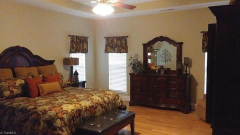 417 Maverick Trail Dr, King, NC 27021 photo 7