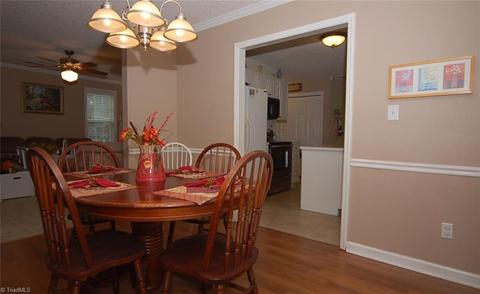 3338 Timberwolf Ave, High Point, NC 27265 photo 8