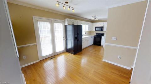 1790 Spring Path Trl, Clemmons, NC 27012 photo 3
