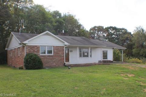 152 Brown Town, Max Meadows, VA 24360 photo 1