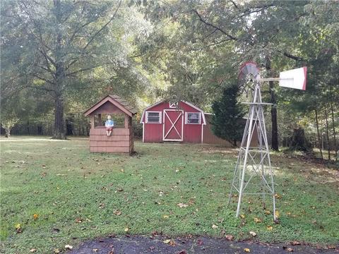 1438 Gammons Rd, Stuart, VA 24171 photo 4