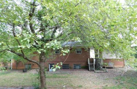 603 Sherbrook Dr, High Point, NC 27262 photo 12