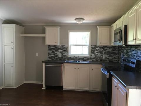 660 Spainhour Rd, King, NC 27021 photo 3
