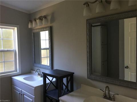 660 Spainhour Rd, King, NC 27021 photo 8