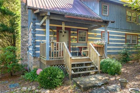 440 Stone River Dr, Traphill, NC 28685 photo 2