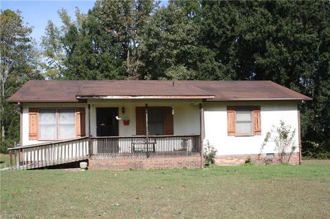 204 Beard Ave, Archdale, NC 27263 photo 1